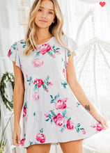 Load image into Gallery viewer, Simply Sweet Floral Top